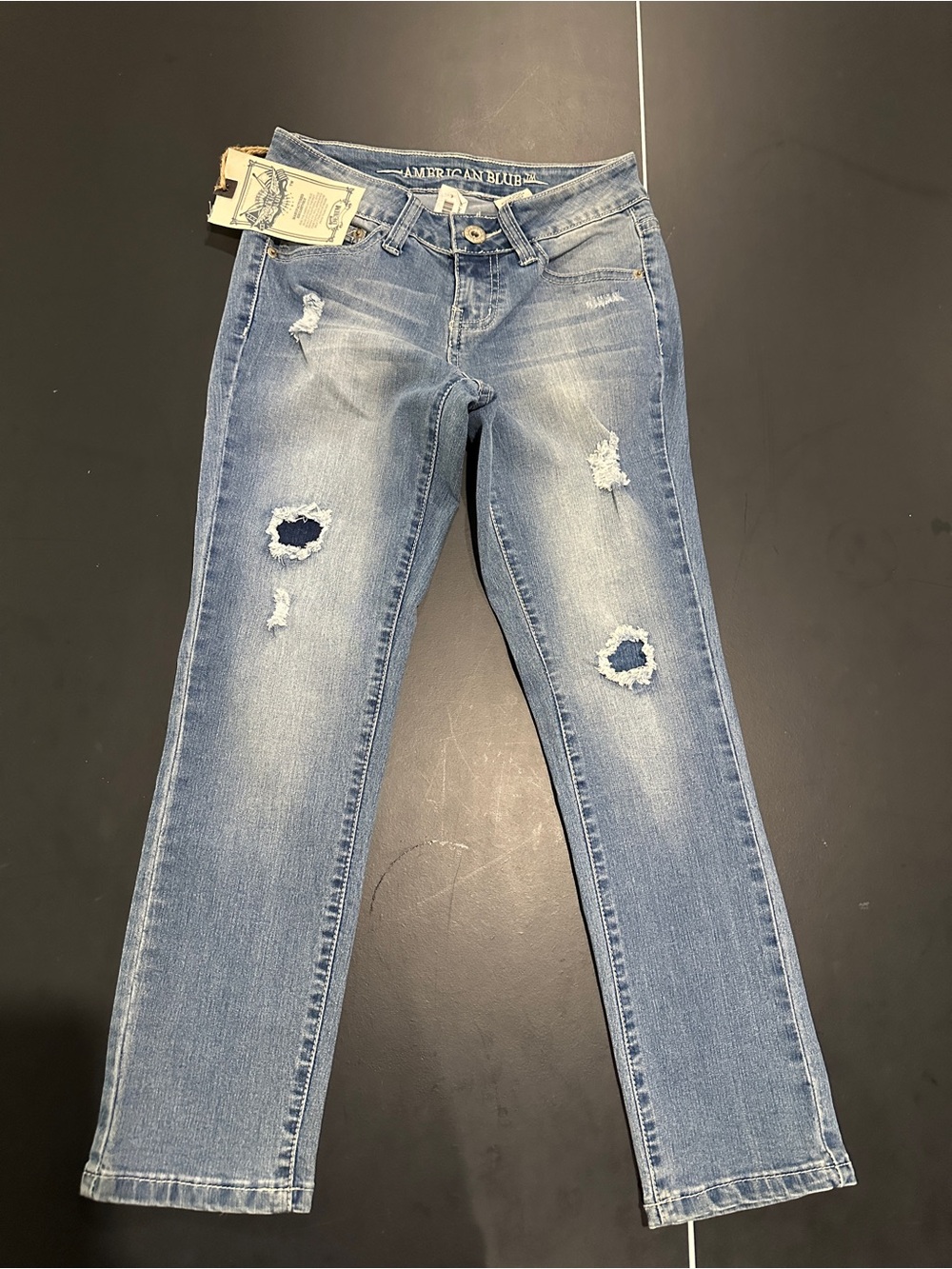 Women’s Light Wash Distressed Jeans size 1